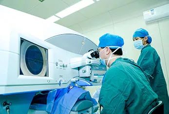 准分子激光医院的先进技术与专业服务