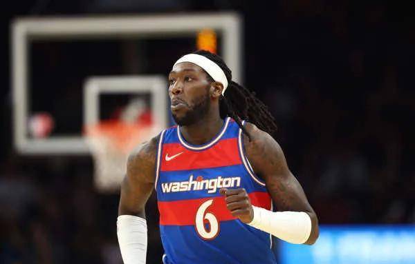 NBA最新交易汇总，重磅操作与未来展望