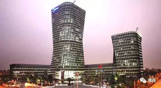 海南解梦大全，梦大楼中的查梦册传奇